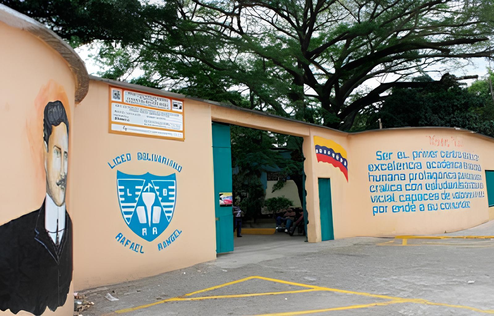 Entrada del Rangel